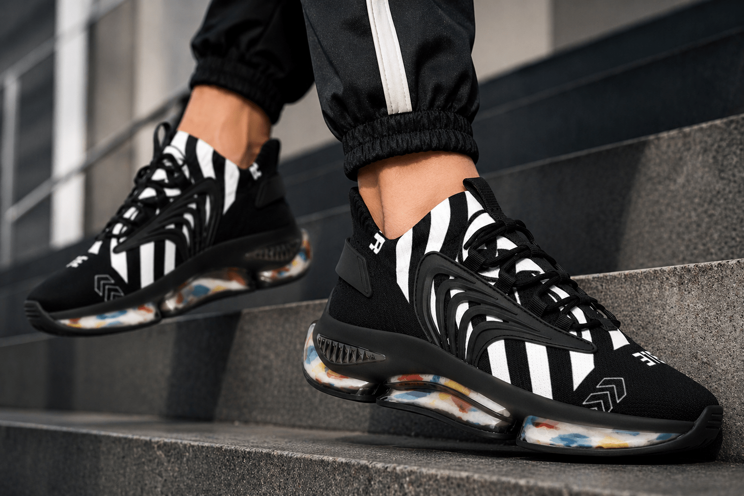 AeroFlex Mesh Runners – Lightweight Streetwear Sneakers - LUNAE GLOW